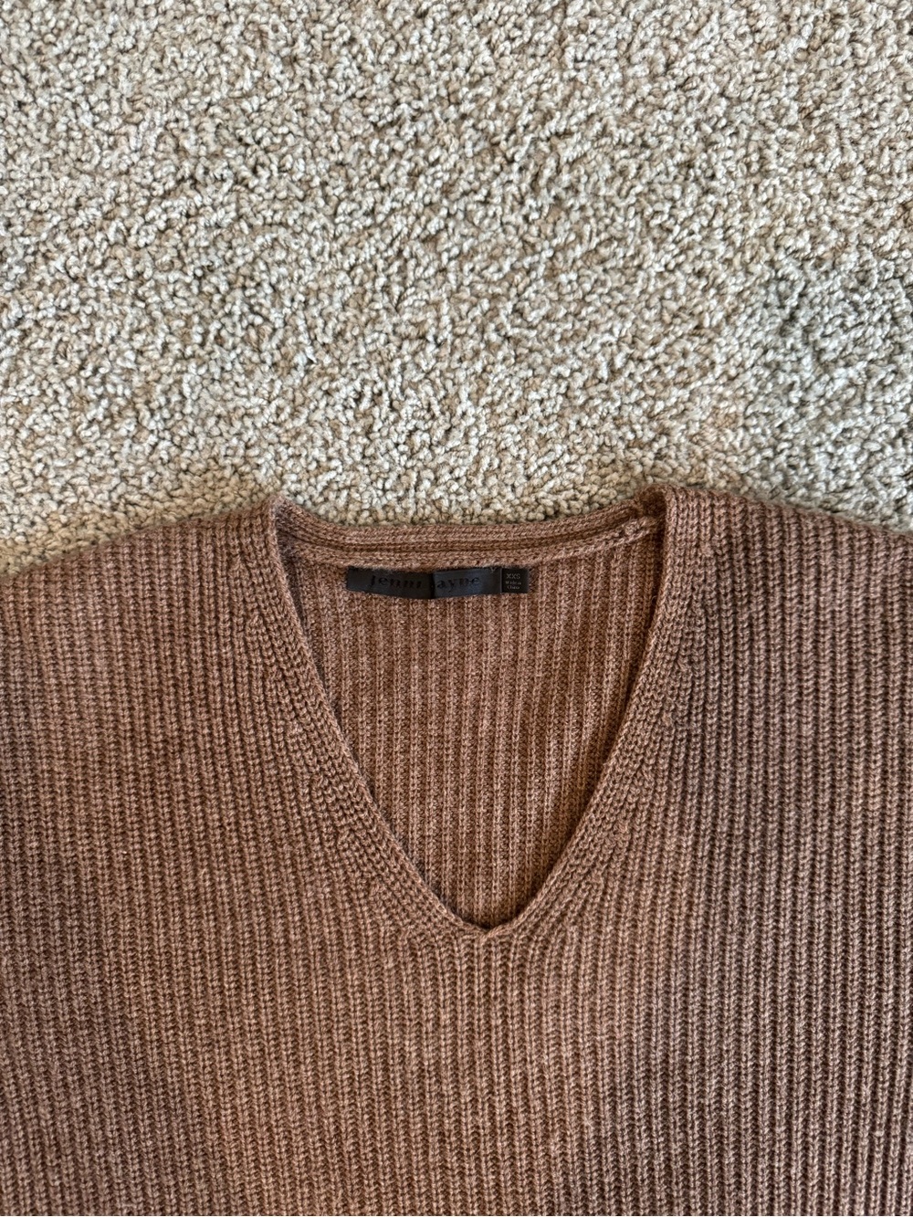 Jenni Kayne Cabin Cashmere Sweater in Nutmeg - Picture 13 of 13